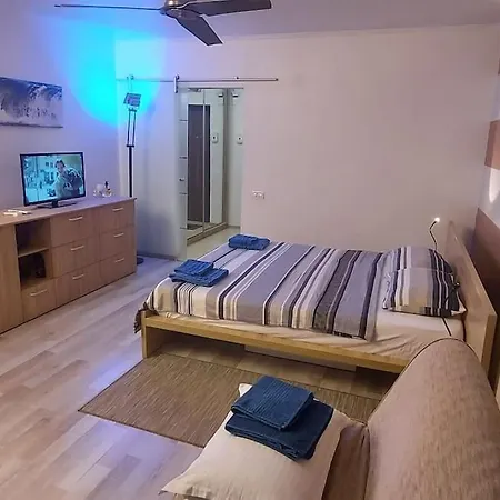 Apartment Seaside Holiday - Vacanta La Mare Constanta